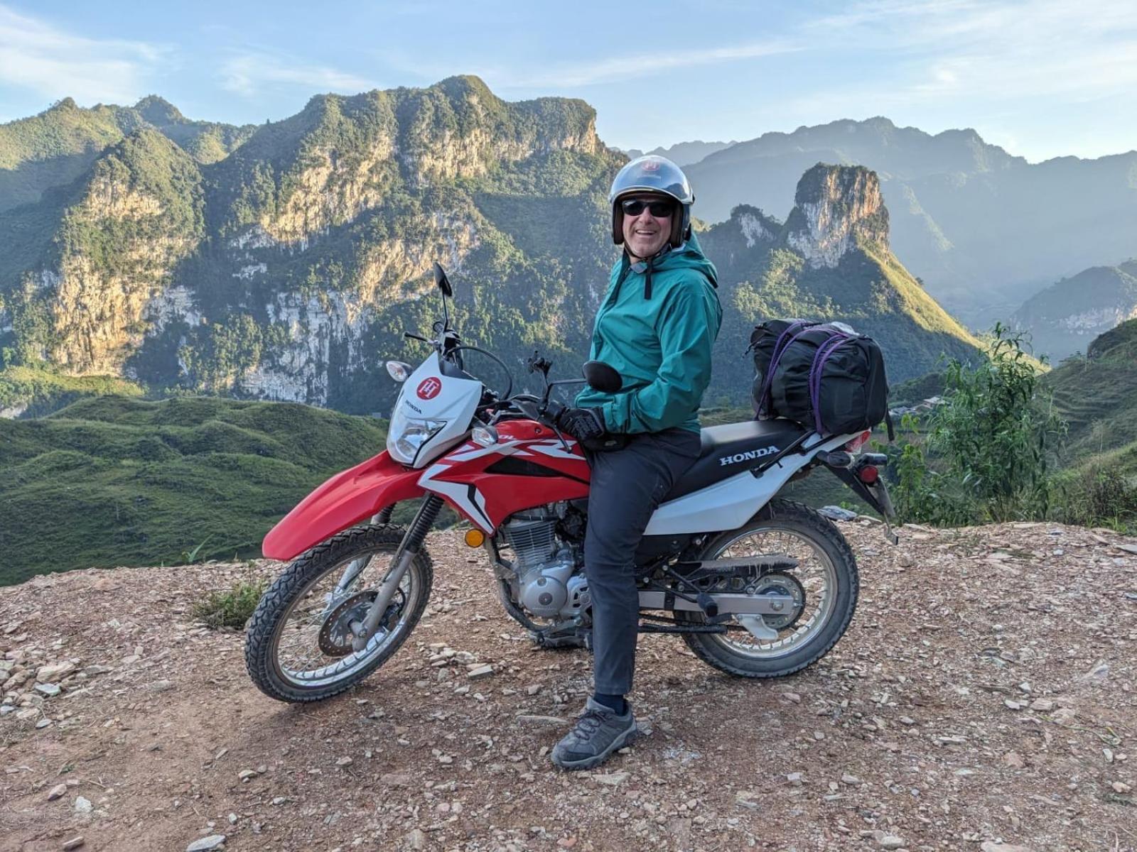 Hang Thuong Hostel - Motorbikes And Tour Хазянг Екстер'єр фото