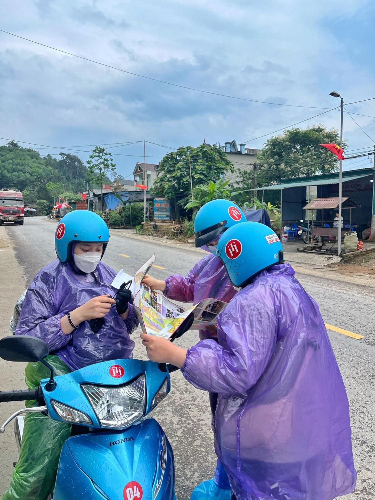Hang Thuong Hostel - Motorbikes And Tour Хазянг Екстер'єр фото